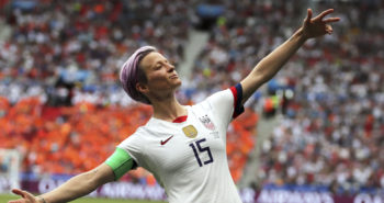US wins 4th World Cup title, 2nd in a row, beats Dutch 2-0