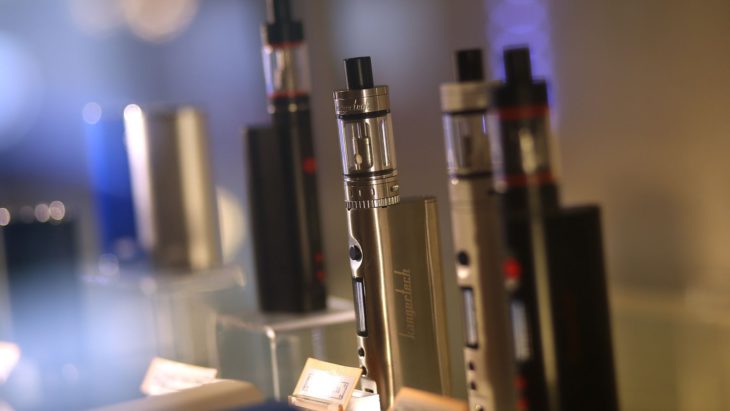 First Death From Vaping-Linked Lung Illness Reported by Illinois Health Officials