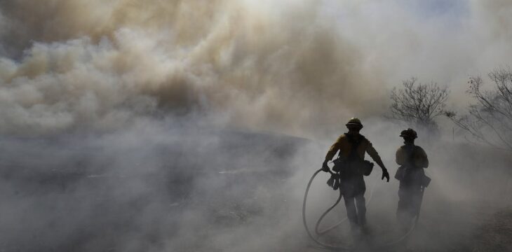 Wildfire smoke worsens coronavirus risk, putting firefighters in extra danger