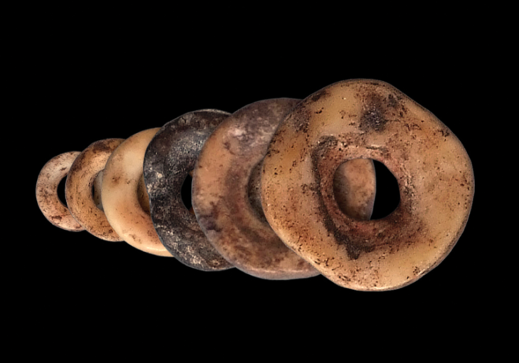 Ancient Beads Point to Far-Flung Relationships in Southern Africa