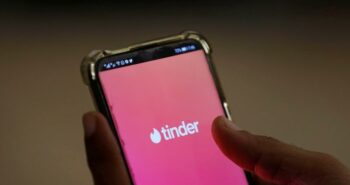 Pakistan blocks five dating apps including Tinder and Grindr – Reuters India